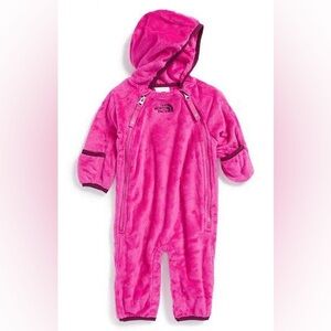 THE NORTH FACE®
Infant Girls' Buttery Fleece Bunting